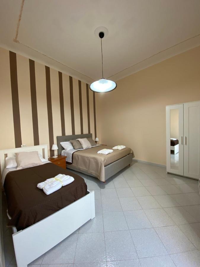 Avolina'S Apartment Naples Luaran gambar